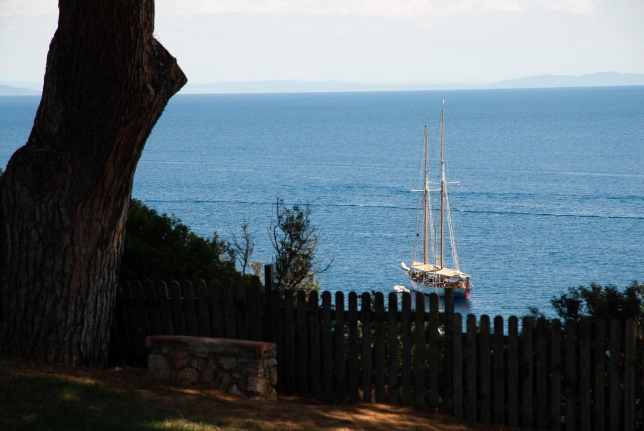 Resort Capo Bianco Porto Azzurro Exterior foto