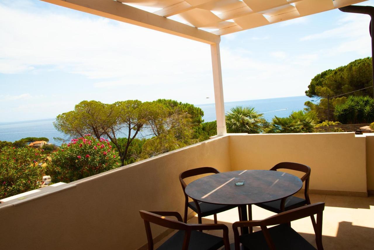 Resort Capo Bianco Porto Azzurro Exterior foto