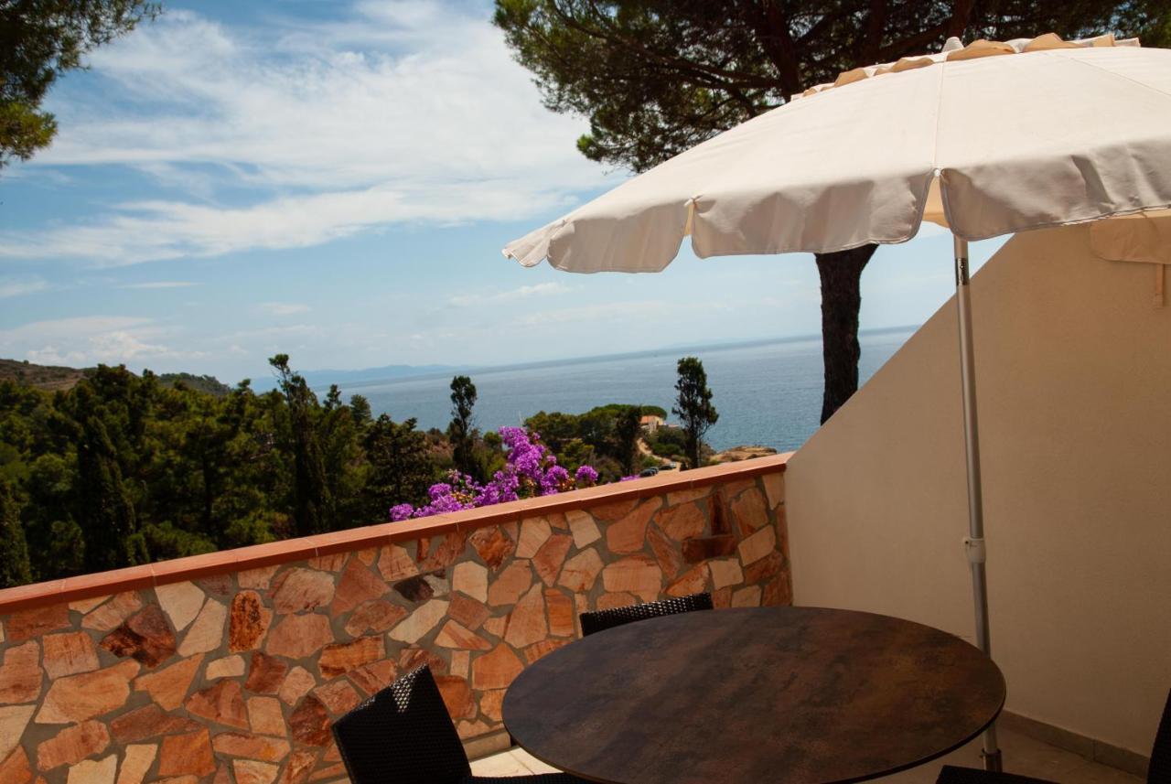 Resort Capo Bianco Porto Azzurro Exterior foto