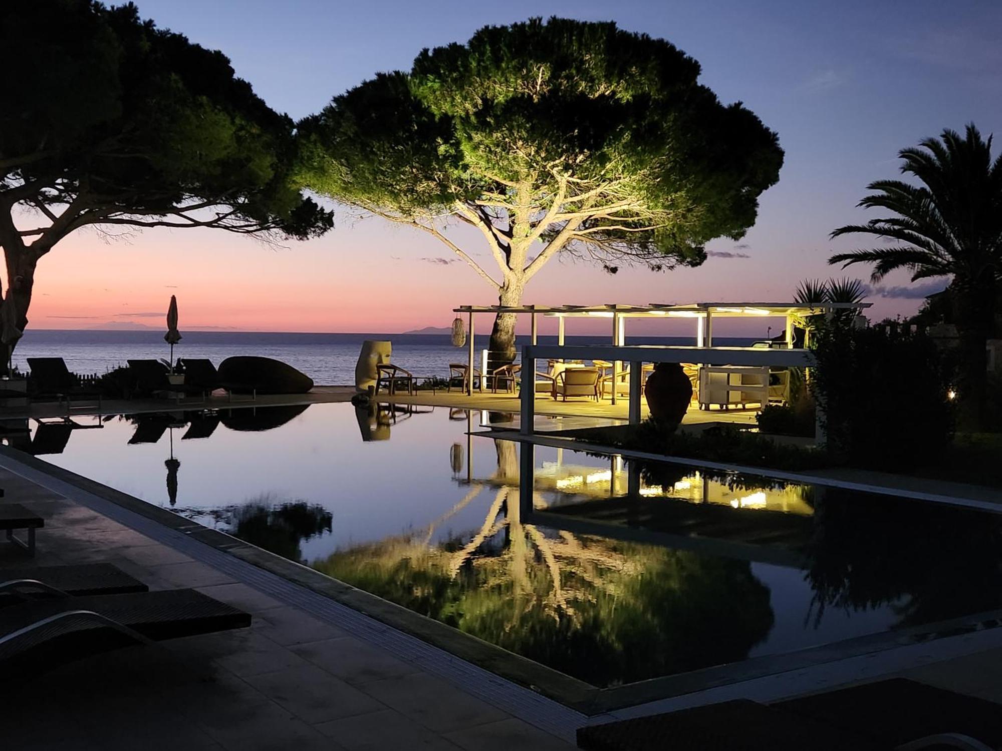 Resort Capo Bianco Porto Azzurro Exterior foto